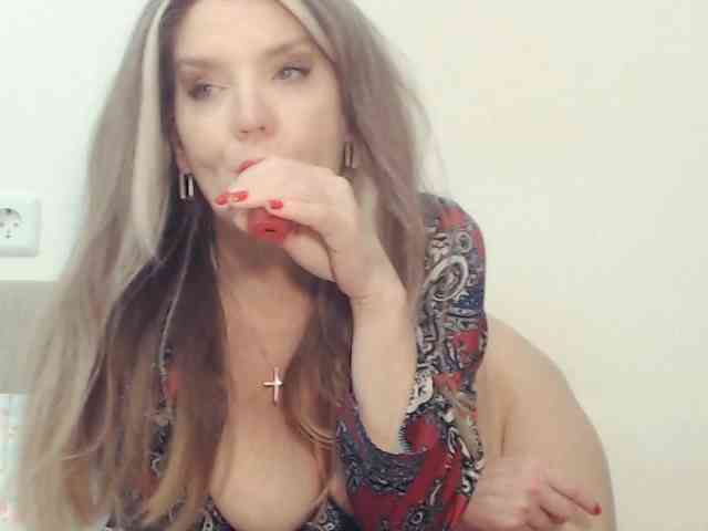 Drakulaura1 webcam