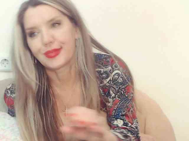 Drakulaura1 webcam