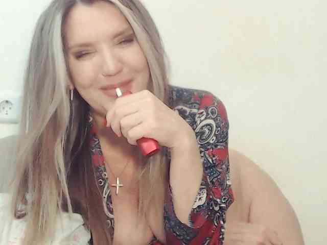 Drakulaura1 webcam