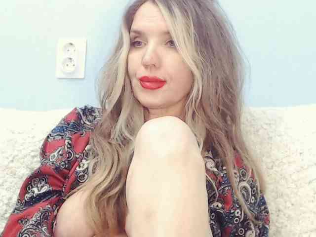 Drakulaura1 webcam