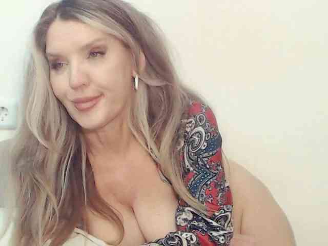 Drakulaura1 webcam
