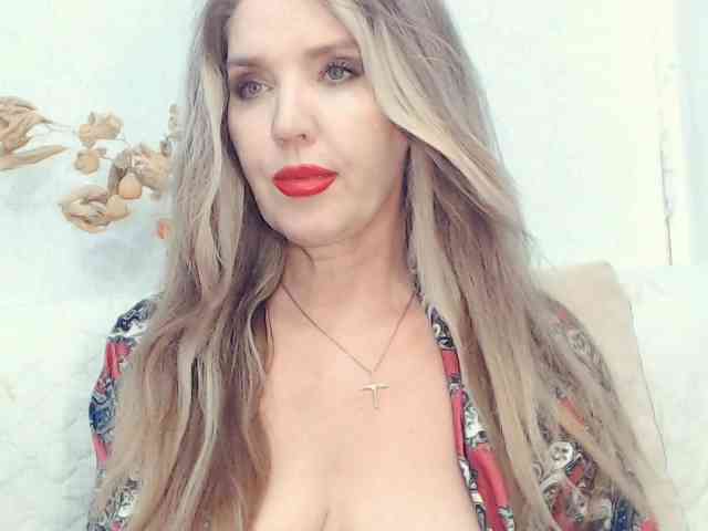 Drakulaura1 webcam