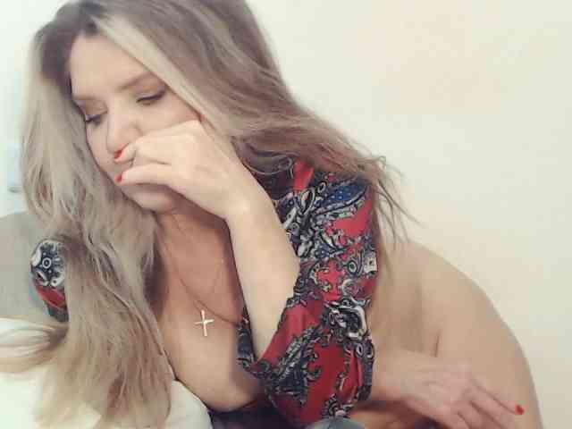 Drakulaura1 webcam