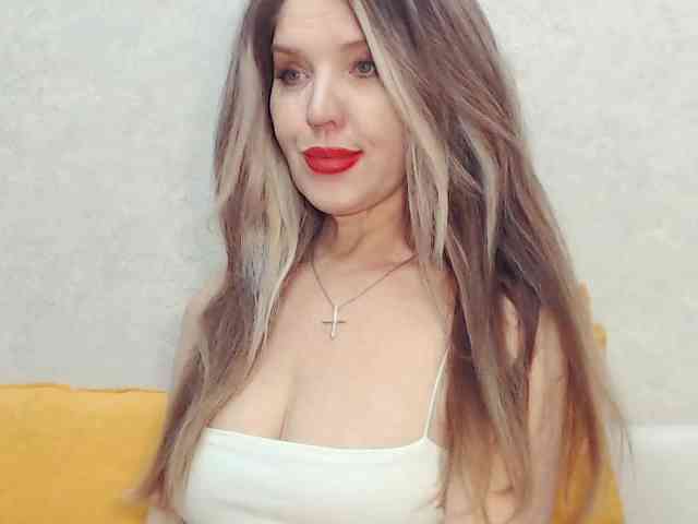 Drakulaura1 webcam