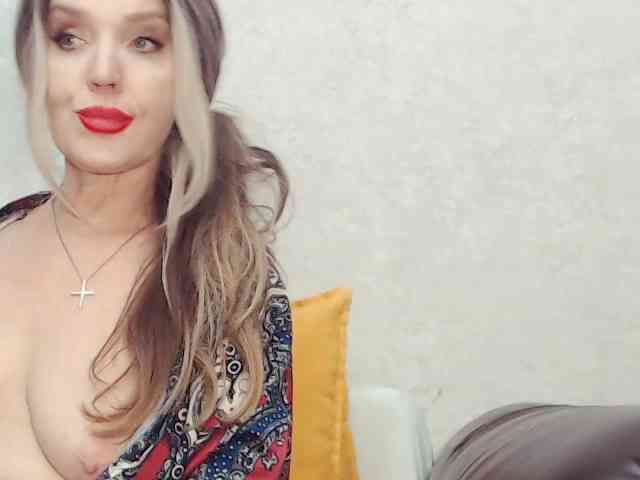 Drakulaura1 webcam