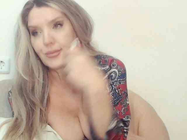 Drakulaura1 webcam