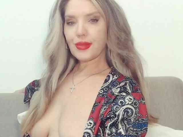 Drakulaura1 webcam