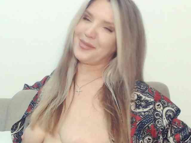 Drakulaura1 webcam