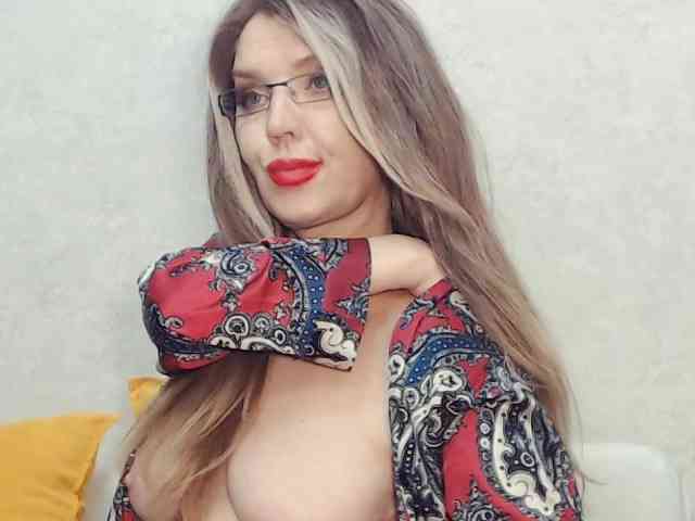 Drakulaura1 webcam