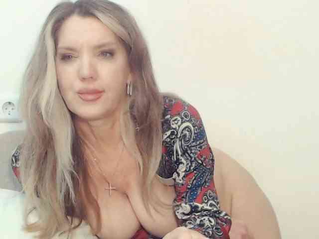 Drakulaura1 webcam