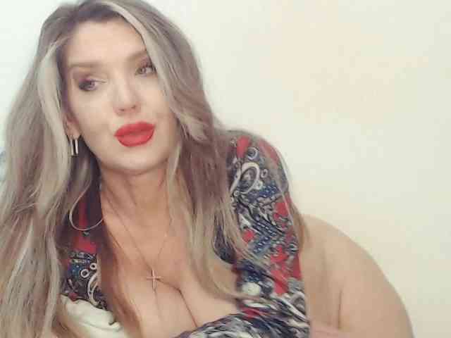 Drakulaura1 webcam