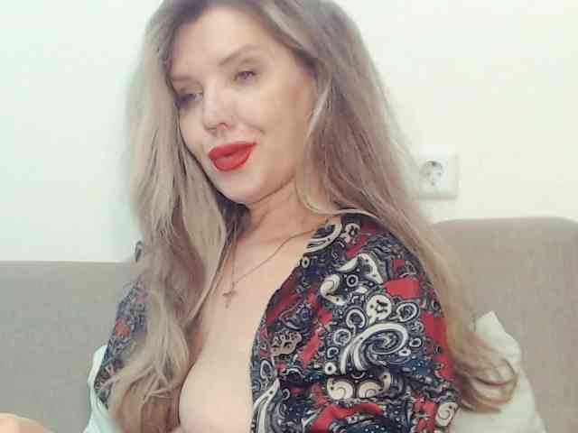 Drakulaura1 webcam
