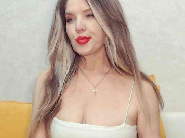 Drakulaura1 webcam
