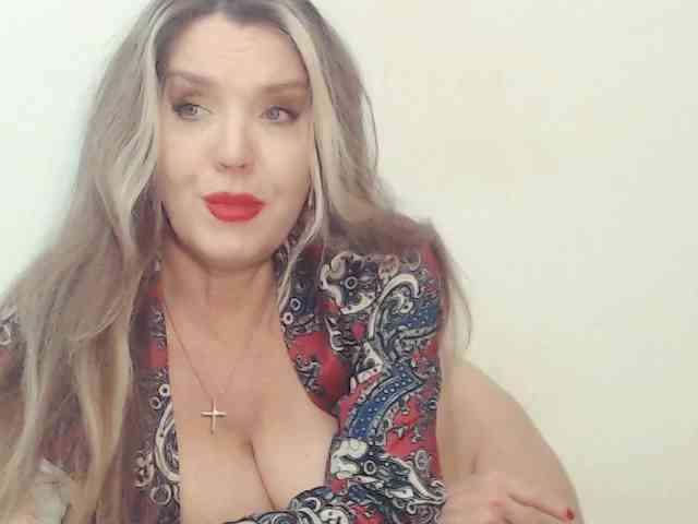 Drakulaura1 webcam