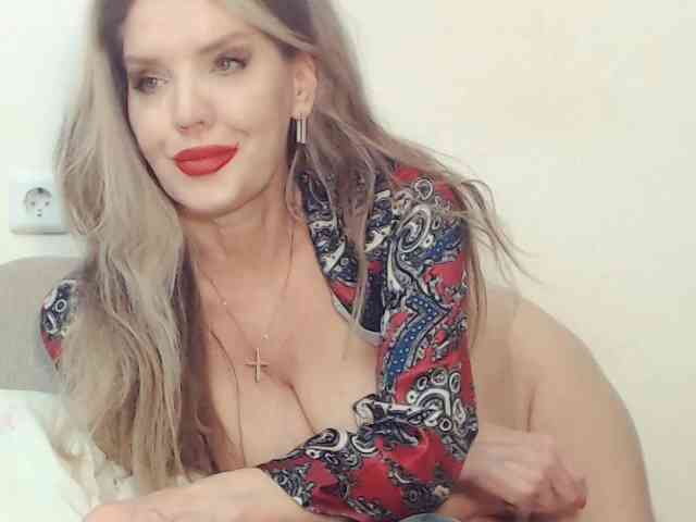 Drakulaura1 webcam