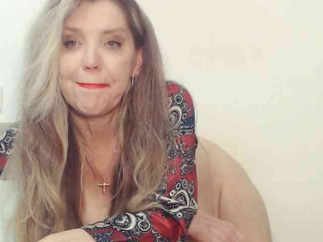 Drakulaura1 Sex Cam Show