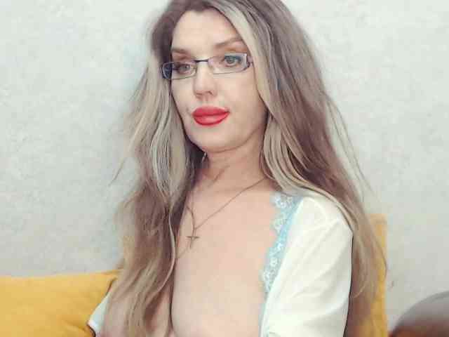 Drakulaura1 webcam