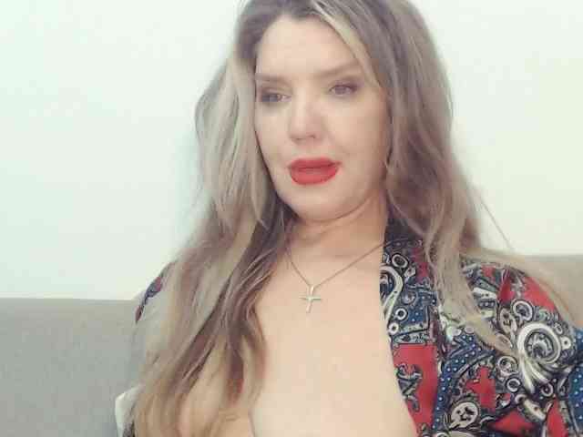 Drakulaura1 webcam