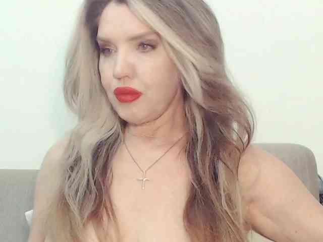 Drakulaura1 webcam