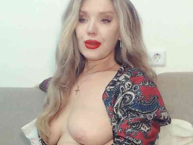 Drakulaura1 webcam