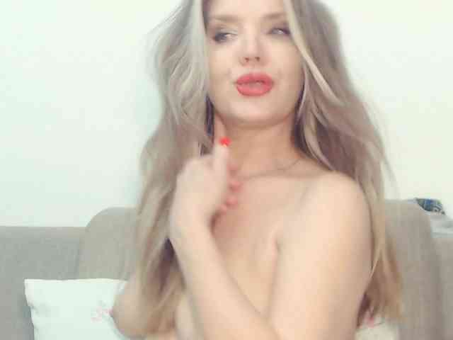 Drakulaura1 webcam