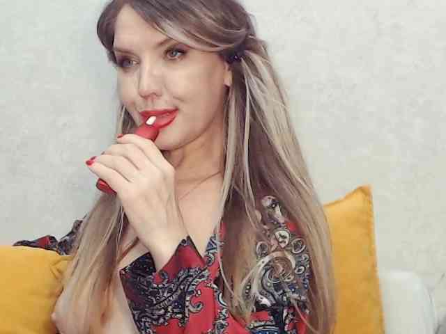 Drakulaura1 webcam