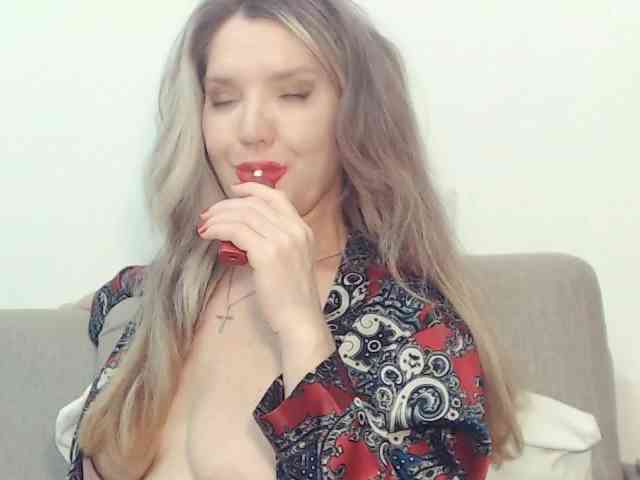 Drakulaura1 webcam