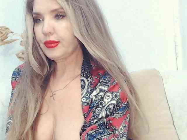 Drakulaura1 webcam