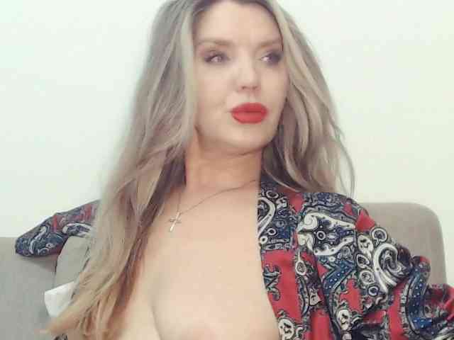 Drakulaura1 webcam