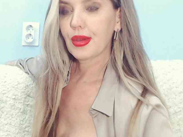 Drakulaura1 webcam