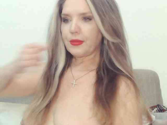 Drakulaura1 webcam