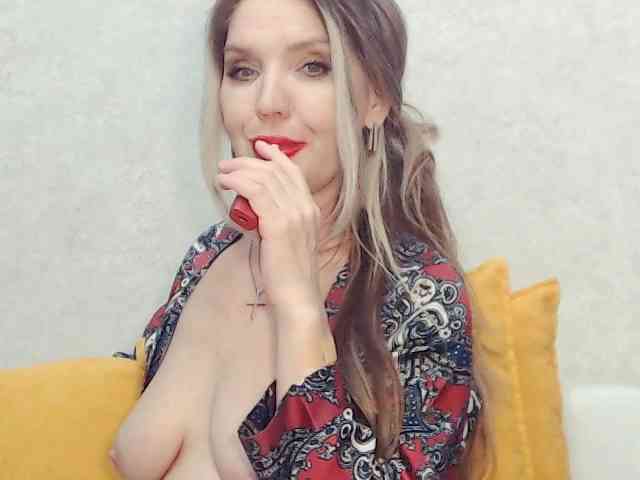 Drakulaura1 webcam