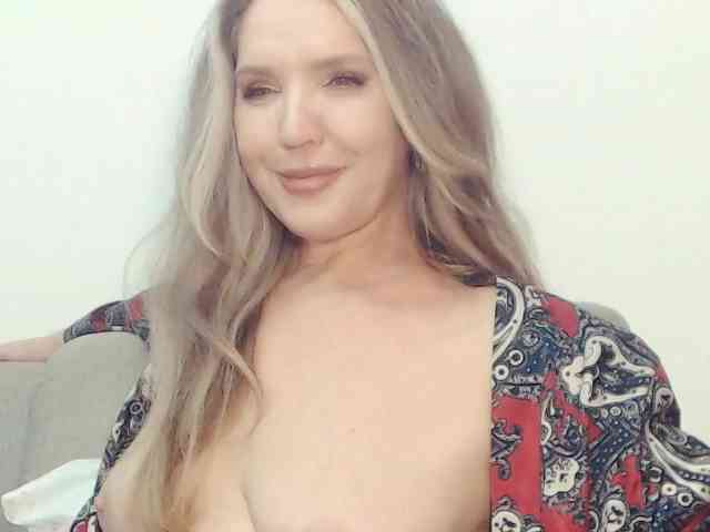 Drakulaura1 webcam