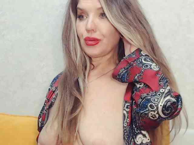 Drakulaura1 webcam