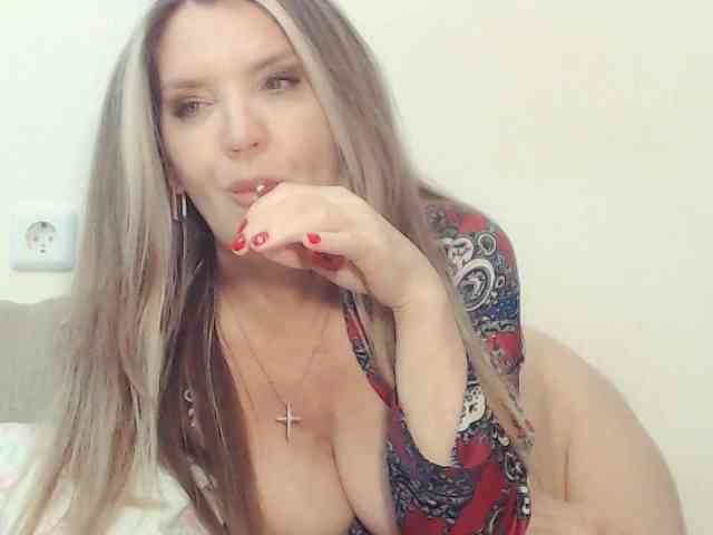 Drakulaura1 webcam