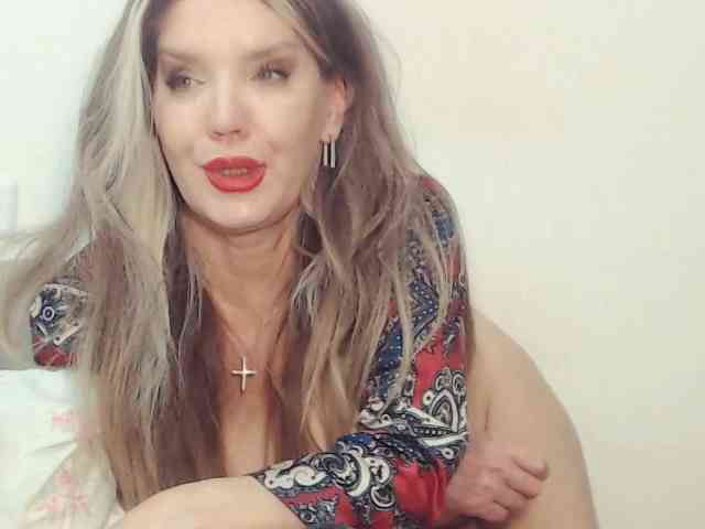 Drakulaura1 webcam