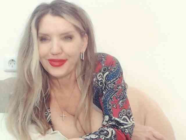 Drakulaura1 webcam