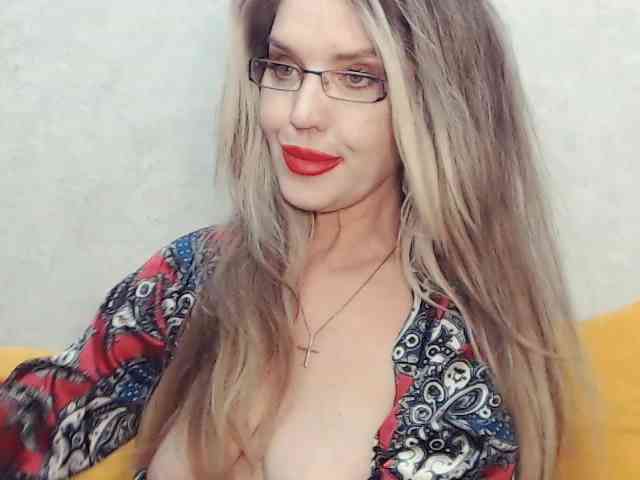 Drakulaura1 webcam