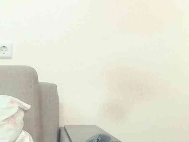Drakulaura1 webcam