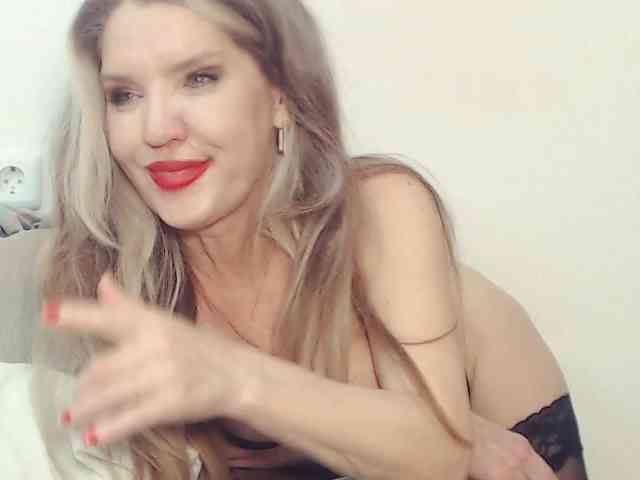 Drakulaura1 webcam