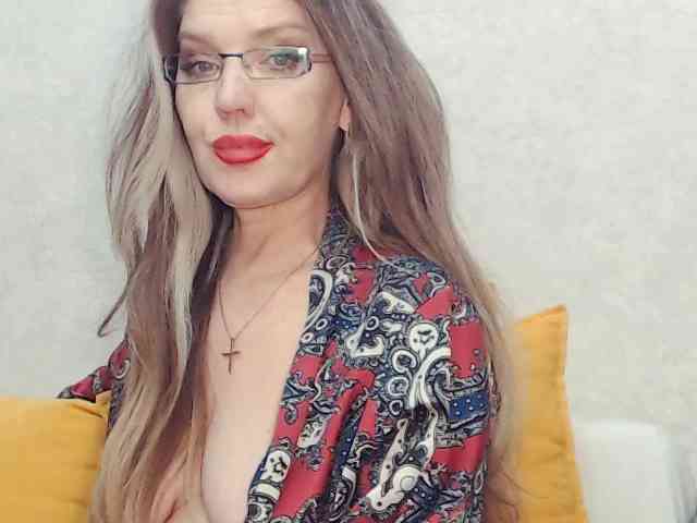 Drakulaura1 webcam