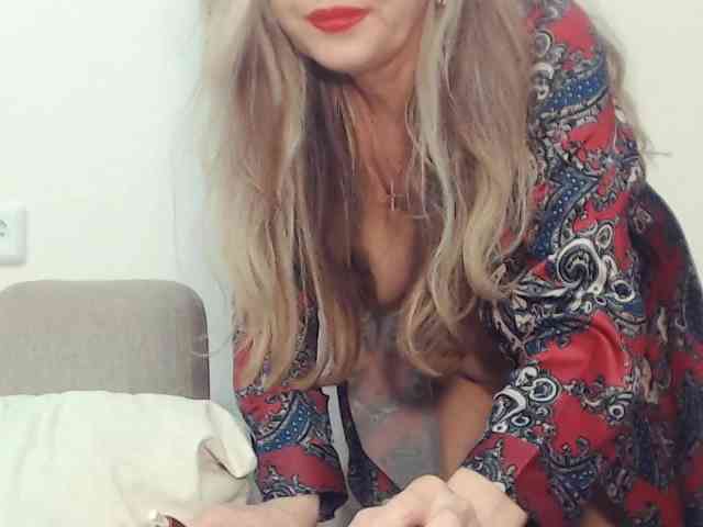 Drakulaura1 Sex Cam Show