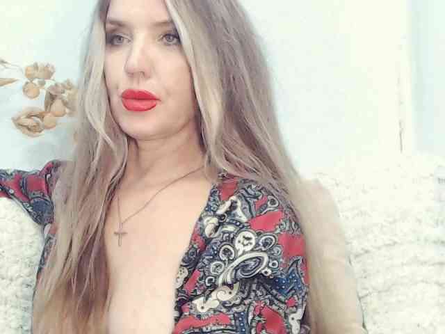 Drakulaura1 webcam