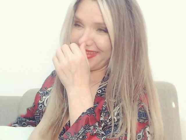 Drakulaura1 webcam