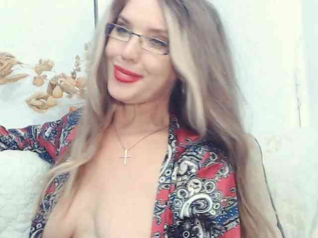 Drakulaura1 webcam