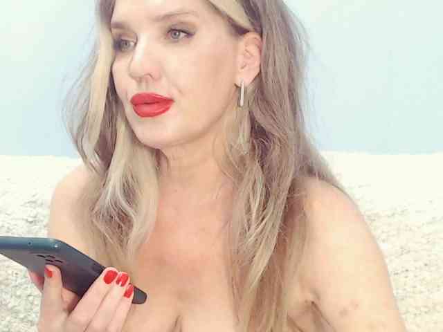Drakulaura1 webcam
