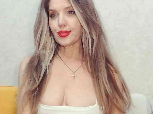 Drakulaura1 webcam