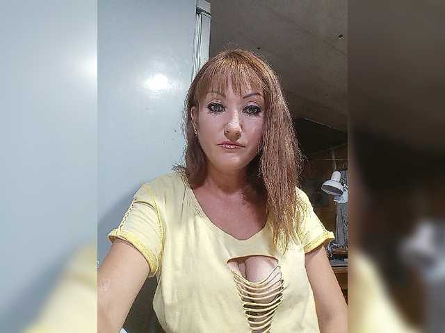 YouGirlXXX live cam on BongaCams