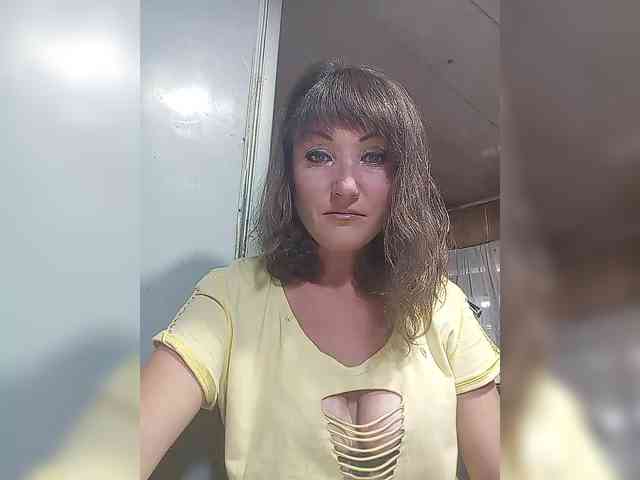 8BESTGirl8 webcam