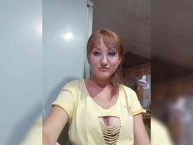 8BESTGirl8 webcam